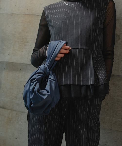 Callarus(カラルス)の「チュール切替ペプラムデザインストライプブラウスパンツセットアップドレス〔Callarus〕(パンツドレス・レディース・グレー/ブラック/ベージュ・M/L/LL/3L)」の9枚目の写真