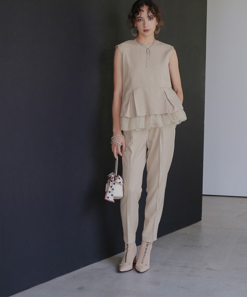 Callarus(カラルス)の「チュール切替ペプラムデザインストライプブラウスパンツセットアップドレス〔Callarus〕(パンツドレス・レディース・グレー/ブラック/ベージュ・M/L/LL/3L)」の21枚目の写真