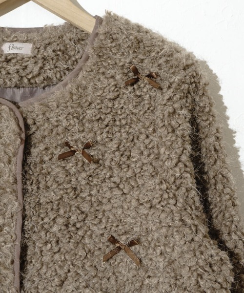 flower（フラワー）の「リボンボアジャケット（ノーカラージャケット・レディース・アイボリー/ブラウン・FREE）」の16枚目の写真