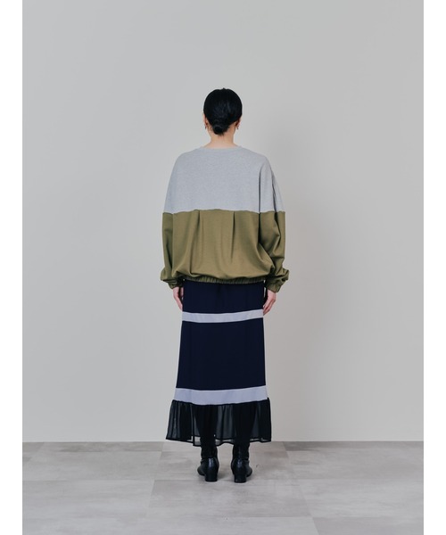 DOLLUPOOPS（ドールアップウップス）の「配色スウェットギャザートップス（スウェット・レディース・ワインレッド/カーキ/ブラック・38）」の12枚目の写真