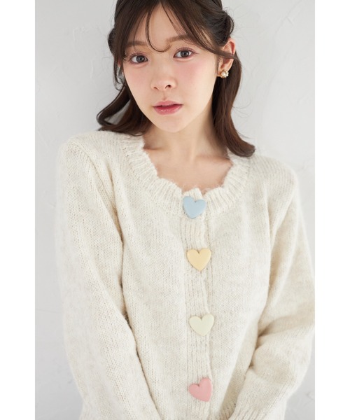 tocco closet（トッコ　クローゼット）の「【ZOZO限定】カラフルハート釦スカラップニットカーディガン（カーディガン/ボレロ・レディース・アイボリー/グレー・M）」の7枚目の写真