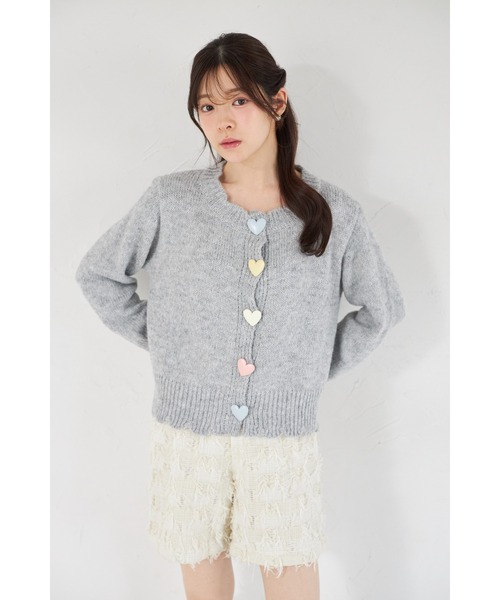 tocco closet（トッコ　クローゼット）の「【ZOZO限定】カラフルハート釦スカラップニットカーディガン（カーディガン/ボレロ・レディース・アイボリー/グレー・M）」の15枚目の写真