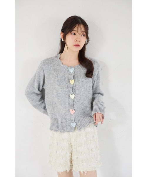 tocco closet（トッコ　クローゼット）の「【ZOZO限定】カラフルハート釦スカラップニットカーディガン（カーディガン/ボレロ・レディース・アイボリー/グレー・M）」の16枚目の写真