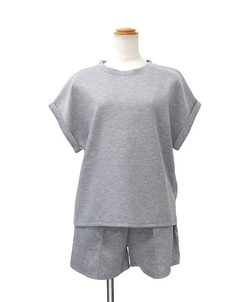 CLOTHY(クロシィ)の「【ワンマイルウェアやおうち時間に◎】半袖スウェットセットアップ(セットアップ・レディース・グレー・FREE)」の7枚目の写真