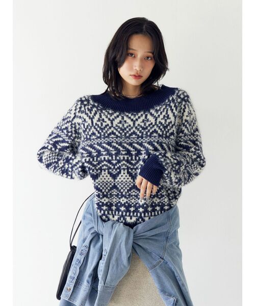 Ungrid（アングリッド）の「【WEB限定】オフショルジャカードニット（ニット/セーター・レディース・ネイビー/レッド/アイボリー・FREE）」の2枚目の写真