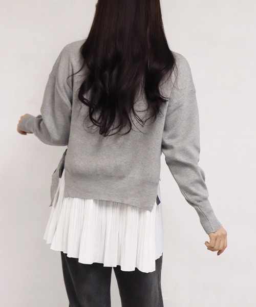 WESTSEA(ウエストシー)の「プリーツブラウス + レイヤード風ニットトップス 2点セット(アンサンブル・レディース・グレー/ブラック・FREE)」の5枚目の写真