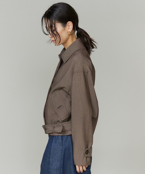 INED（イネド）の「【三尋木奈保コラボ】ウールコットンカルゼ カーヴィブルゾン《WEB限定カラー》（ブルゾン・レディース・ダークブラウン/ベージュ/カーキ・9号/11号）」の5枚目の写真