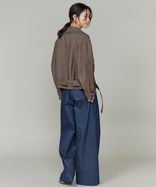 INED（イネド）の「【三尋木奈保コラボ】ウールコットンカルゼ カーヴィブルゾン《WEB限定カラー》（ブルゾン・レディース・ダークブラウン/ベージュ/カーキ・9号/11号）」の8枚目の写真