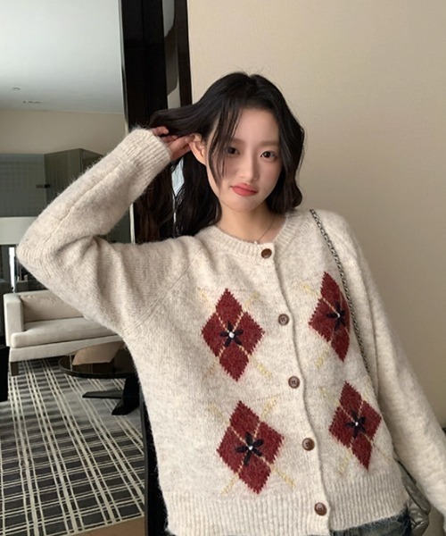 VIVID LADY（ビビッドレディー）の「フラワーアーガイル モヘアタッチ カーディガン（ニット/セーター・レディース・ベージュ/グレー/チャコールグレー・FREE）」の13枚目の写真