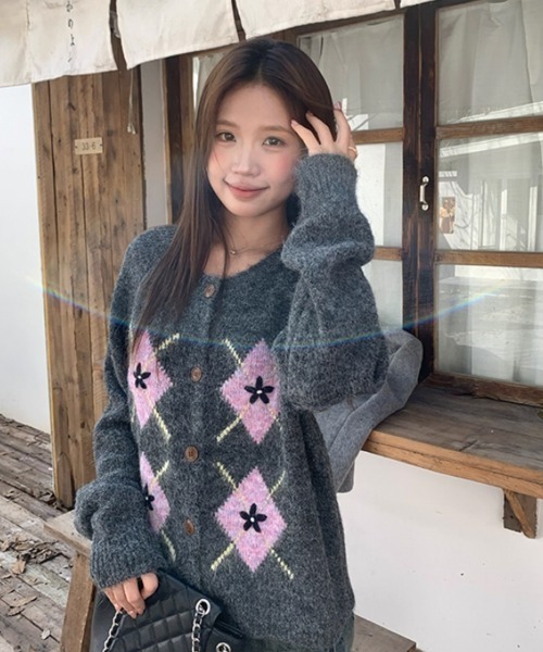 VIVID LADY（ビビッドレディー）の「フラワーアーガイル モヘアタッチ カーディガン（ニット/セーター・レディース・ベージュ/グレー/チャコールグレー・FREE）」の21枚目の写真