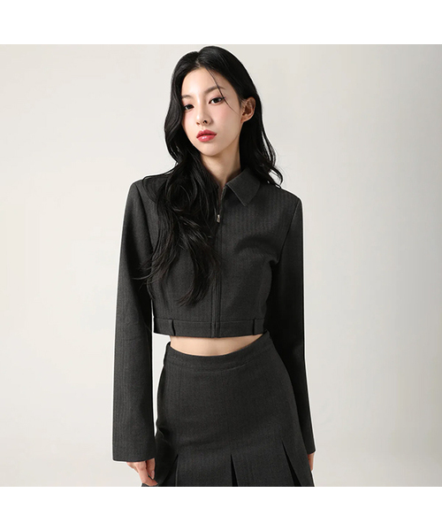 AVANDRESS(アバンドレス )の「Jaya Crop Jacket CHARCOAL(テーラードジャケット・レディース・チャコール・SMALL/MEDIUM)」の1枚目の写真