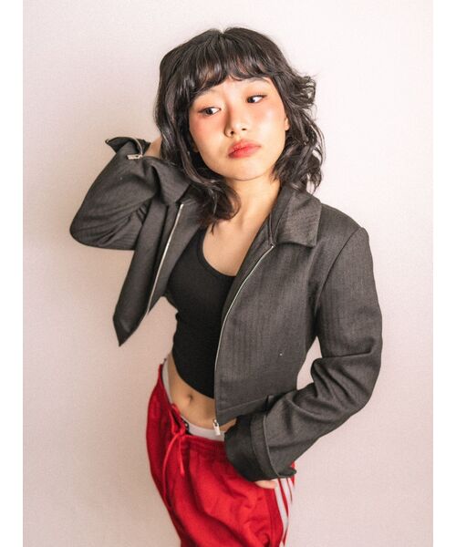 AVANDRESS(アバンドレス )の「Jaya Crop Jacket CHARCOAL(テーラードジャケット・レディース・チャコール・SMALL/MEDIUM)」の5枚目の写真