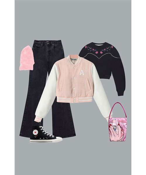 AVANDRESS(アバンドレス )の「Atlantis Love Crop Varsity Jacket PINK(ブルゾン・レディース・PINK・MEDIUM/SMALL)」の3枚目の写真