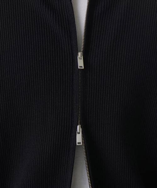 MUSINSA STANDARD（ムシンサスタンダード）の「コットンカラー ニットジップアップ [ブラック]（ニット/セーター・メンズ・その他・SMALL/MEDIUM/LARGE/X-LARGE/XX-LARGE）」の5枚目の写真