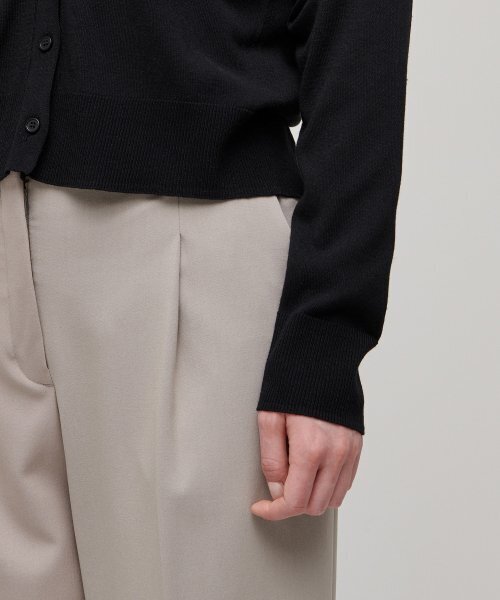MUSINSA STANDARD WOMAN（ムシンサスタンダードウーマン）の「レディースリネンブレンドカーディガン[ブラック]（カーディガン/ボレロ・レディース・その他・SMALL/MEDIUM/LARGE/X-SMALL）」の8枚目の写真