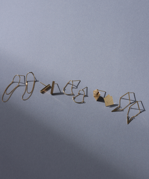 Lilas(リラ)の「12mmブロックピアス K10(両耳)(ピアス(両耳用)・レディース・ゴールド・FREE)」の5枚目の写真