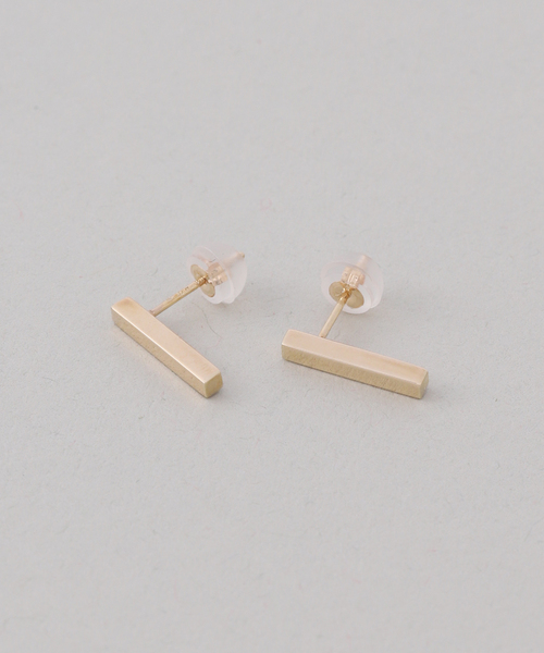 Lilas(リラ)の「12mmブロックピアス K10(両耳)(ピアス(両耳用)・レディース・ゴールド・FREE)」の7枚目の写真