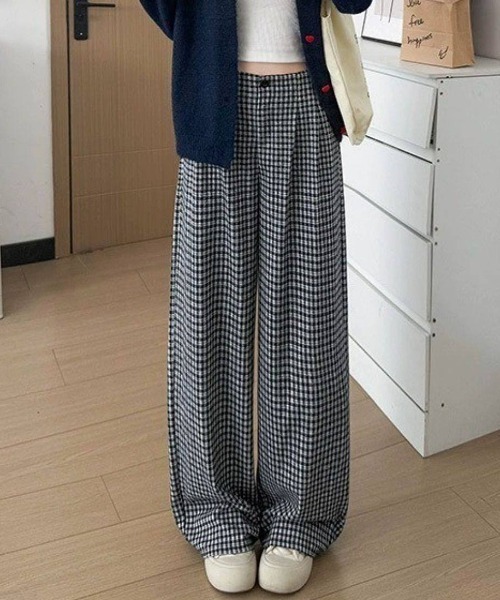 maison de LATIR(メゾンドラティール)の「楽ちんチェックフルレングス夏服ワイドイージーパンツ(その他パンツ・レディース・ブラック/ブラウン/グレー・FREE)」の2枚目の写真