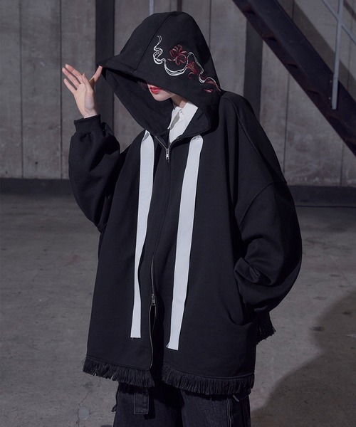 彼岸花刺繍ビックフーディ（パーカー）｜狐独（コドク）のファッション