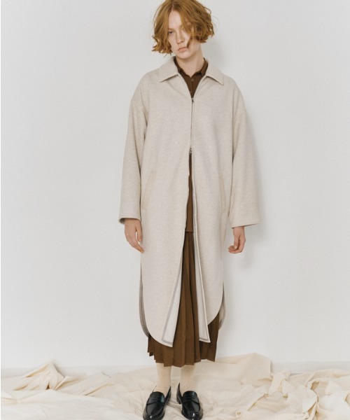 Muel Chic(ミュエルシック)の「Nauru long coat ナウルロングコート(その他アウター・レディース・オフホワイト/ブラック/ブラウン・FREE)」の2枚目の写真