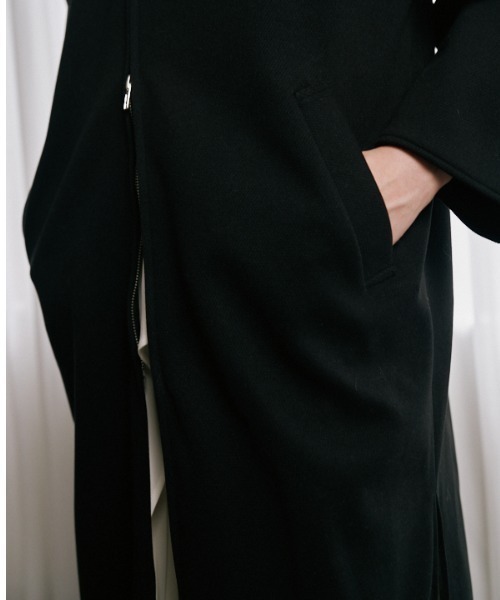 Muel Chic(ミュエルシック)の「Nauru long coat ナウルロングコート(その他アウター・レディース・オフホワイト/ブラック/ブラウン・FREE)」の4枚目の写真