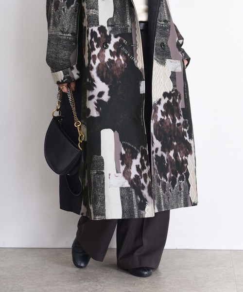 Eimee Law（エイミーロウ）の「カウ柄デニムコラージュptトレンチコート（トレンチコート・レディース・カーキ/グレー・FREE）」の18枚目の写真