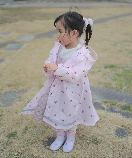 apres les cours(アプレレクール)の「花・ハート・さくらんぼ・恐竜柄レインコート(レインコート/ポンチョ・キッズ・ピンク/ラベンダー/アイボリー/サックスブルー・100/110/120/130)」の6枚目の写真