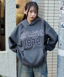 WEGO（ウィゴー）の「WEGO/【25年秋冬新作】裏起毛グラフィックビッグプルパーカー（パーカー・レディース）」