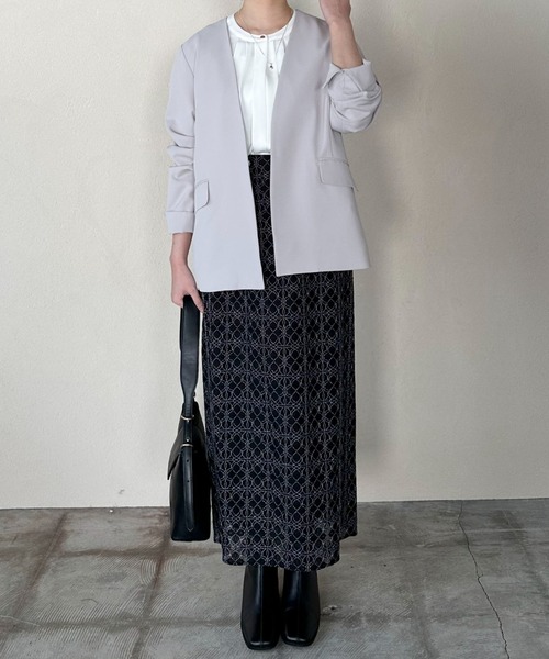 Doux archives(ドゥアルシーヴ)の「コードレースタイトスカート(スカート・レディース・ネイビー/ブラック/オフホワイト・SMALL/MEDIUM)」の19枚目の写真