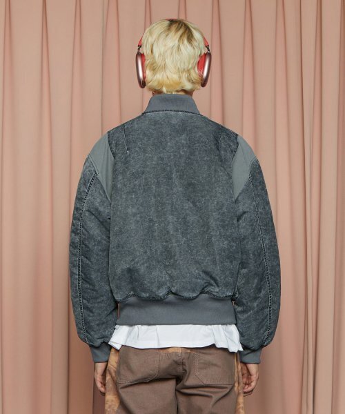 UNALLOYED(アナロイド)の「ピグメント MA-1 ジャンパー / チャコール(ブルゾン・メンズ・その他・LARGE/MEDIUM)」の3枚目の写真
