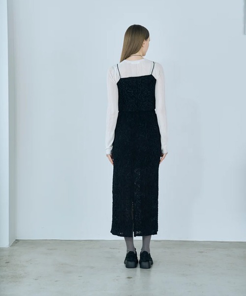 merrylatte(メリーラテ)の「cord velour skirt(スカート・レディース・ブラック・FREE)」の5枚目の写真
