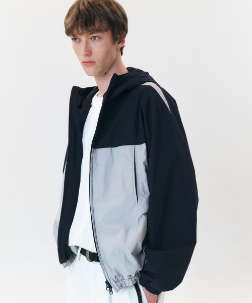 WINDER(ワインダー)の「PANEL WASHED HOODIE JACKET - NAVY GREY(ナイロンジャケット・メンズ・その他・LARGE/MEDIUM)」の1枚目の写真