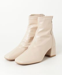 シンプルショートブーツ