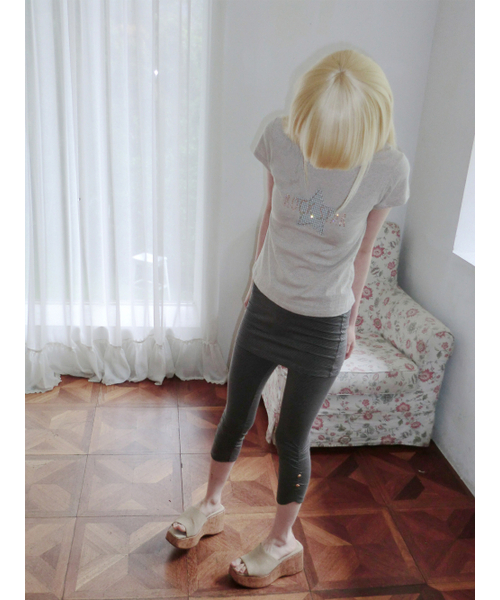 HETIT(ヘティ)の「ロックスターTシャツ(ベージュ)(Tシャツ/カットソー・レディース・その他・FREE)」の2枚目の写真