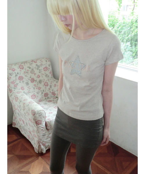 HETIT(ヘティ)の「ロックスターTシャツ(ベージュ)(Tシャツ/カットソー・レディース・その他・FREE)」の3枚目の写真
