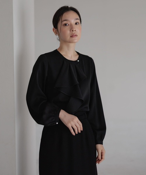 Andemiu（アンデミュウ）の「【WEB限定/T.P.O/2026】アシメフリルブラウス608043（シャツ/ブラウス）」 - WEAR