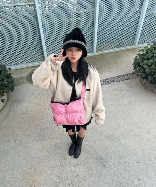 DAMP(ドントアスクマイプラン)の「2WAY padded messenger bag_beige(メッセンジャーバッグ・レディース・その他・ONE SIZE)」の11枚目の写真