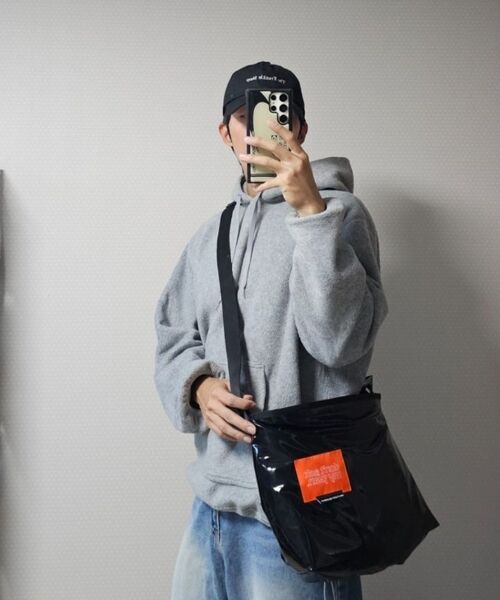 DAMP(ドントアスクマイプラン)の「2WAY padded messenger bag_beige(メッセンジャーバッグ・レディース・その他・ONE SIZE)」の13枚目の写真
