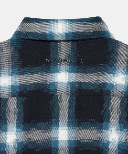 Diamond Layla（ダイアモンドレイラ）の「Tencel Ombre Deep Blue Tartan Check Shirt S161（シャツ/ブラウス・レディース・その他・SMALL/MEDIUM）」の8枚目の写真