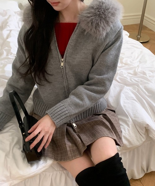 MAISON DE THERESE(メゾン ド テレーズ)の「フード付き ジップカーディガン ビッグファー(カーディガン/ボレロ・レディース・ブラック/グレー/ベージュ/ピンク/ホワイト・M)」の12枚目の写真