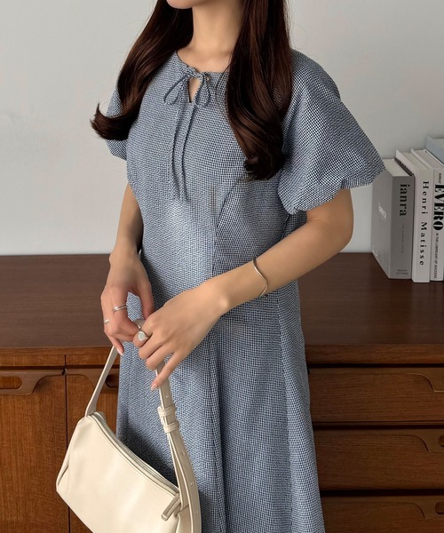 callautia(カラウティア)の「キーネックバルーンスリーブワンピース(ワンピース・レディース・ネイビー/ベージュ/ブラック・SMALL/MEDIUM/LARGE)」の20枚目の写真