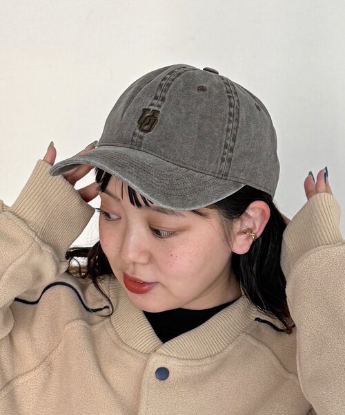 UNIVERSAL OVERALL（ユニバーサルオーバーオール）の「ピグメントロゴキャップ（キャップ・レディース・ブラック/アイボリー/レッド/ブラウン・FREE）」の4枚目の写真