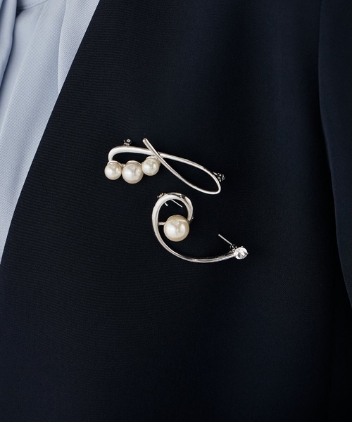 a.v.v(アーヴェヴェ)の「パール調ニュアンスブローチ(ブローチ/コサージュ・レディース・ゴールド/シルバー・38)」の11枚目の写真