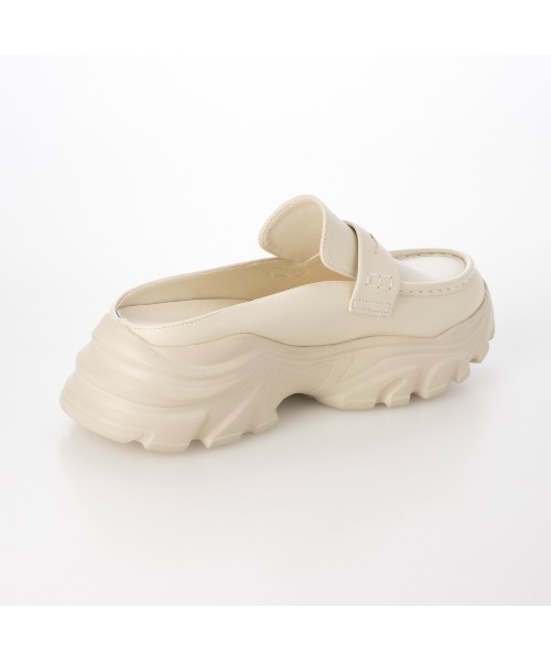 EVOL(イーボル)の「【S-LLサイズ展開・軽量】スニーカーソールローファーミュール JA5939(ローファー・レディース・ブラック/アイボリー・S/M/L/LL)」の18枚目の写真