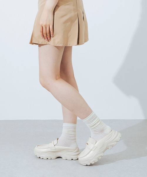 EVOL(イーボル)の「【S-LLサイズ展開・軽量】スニーカーソールローファーミュール JA5939(ローファー・レディース・ブラック/アイボリー・S/M/L/LL)」の4枚目の写真