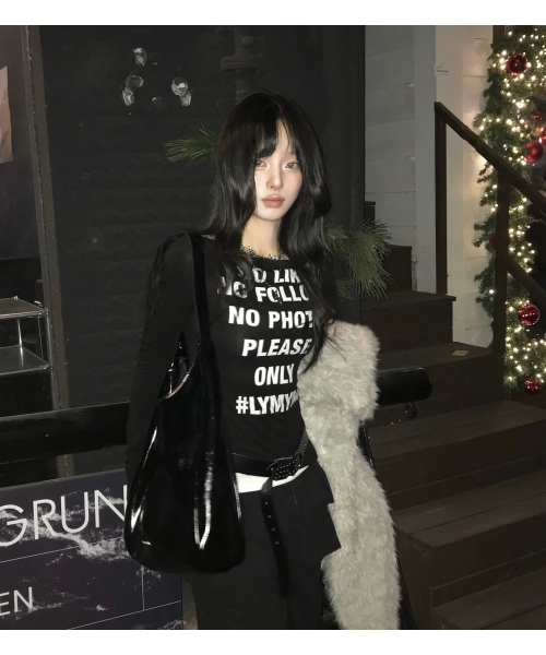 PLEASENOFOLLOW(プリーズノーフォロー)の「Kacy Lettering Long Off-Shoulder Top (Black)(Tシャツ/カットソー・レディース・その他・FREE)」の3枚目の写真