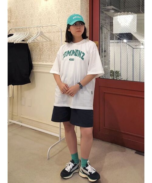 COMMONZ(コモンズ)の「エッセンシャルアーチロゴ半袖Tシャツ_ホワイト(Tシャツ/カットソー・レディース・その他・1/2)」の2枚目の写真