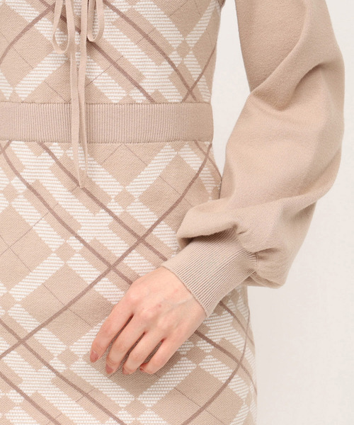 デコルテオープンチェックタイトニットミニワンピース（ワンピース