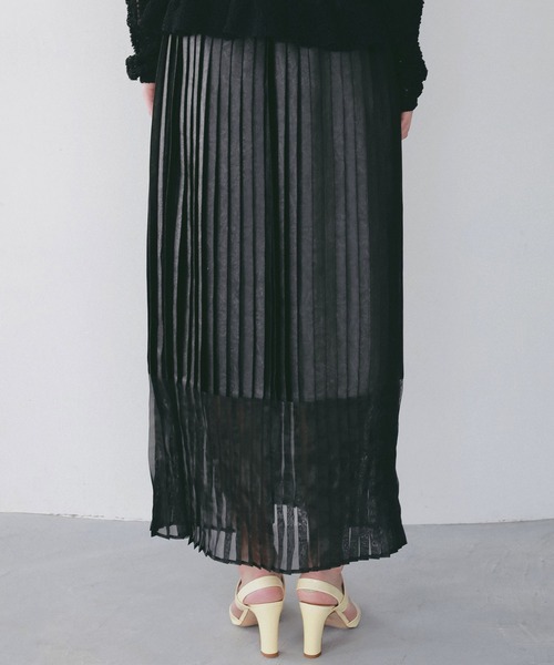 AJUGA.（アジュガ）の「シアーヘム チンツプリーツスカート（スカート・レディース・ブラック/オフホワイト・FREE）」の5枚目の写真