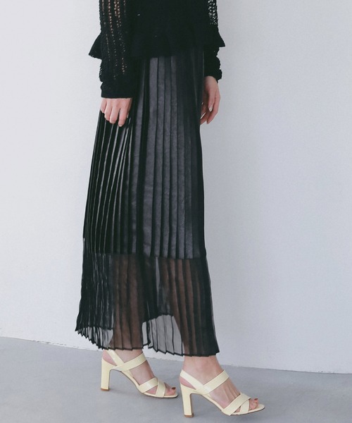 AJUGA.（アジュガ）の「シアーヘム チンツプリーツスカート（スカート・レディース・ブラック/オフホワイト・FREE）」の6枚目の写真